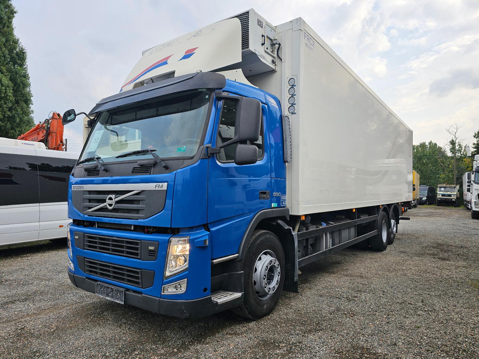 Volvo FM330 6x2 FRIGOBLOCK Multizone Lenk u. Liftachse
