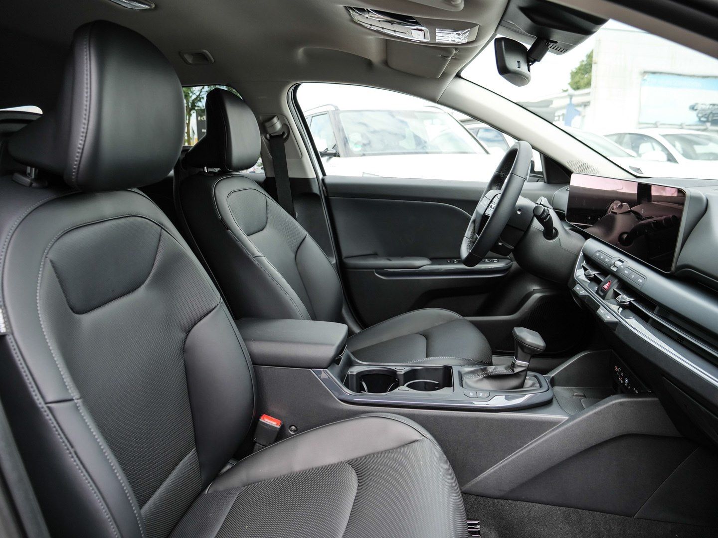 Kia K4 - Bild 16