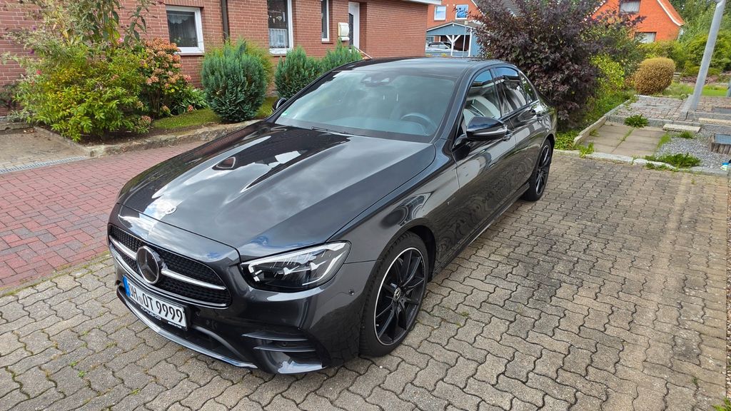 Image of Mercedes-Benz E 220