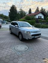 Mitsubishi Outlander 2.2 DI-D Motion 4WD TC-SST Motion - Mitsubishi Outlander von privat