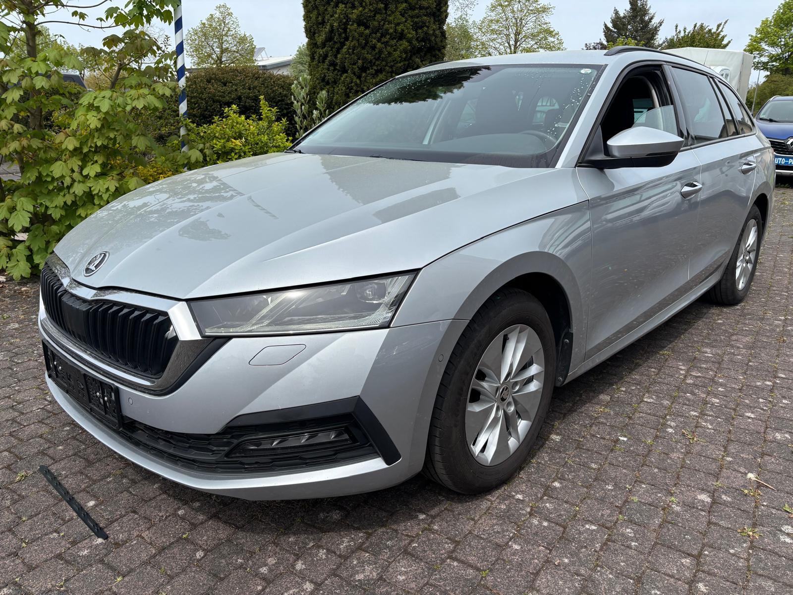 Skoda Octavia Ambition 2.0TDI LED 4xSH RFK TÜV NEU AHK