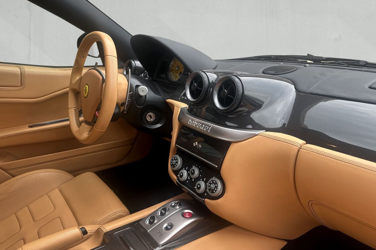 Fahrzeugabbildung Ferrari 599 GTB F1*Challenge Felgen*Embleme