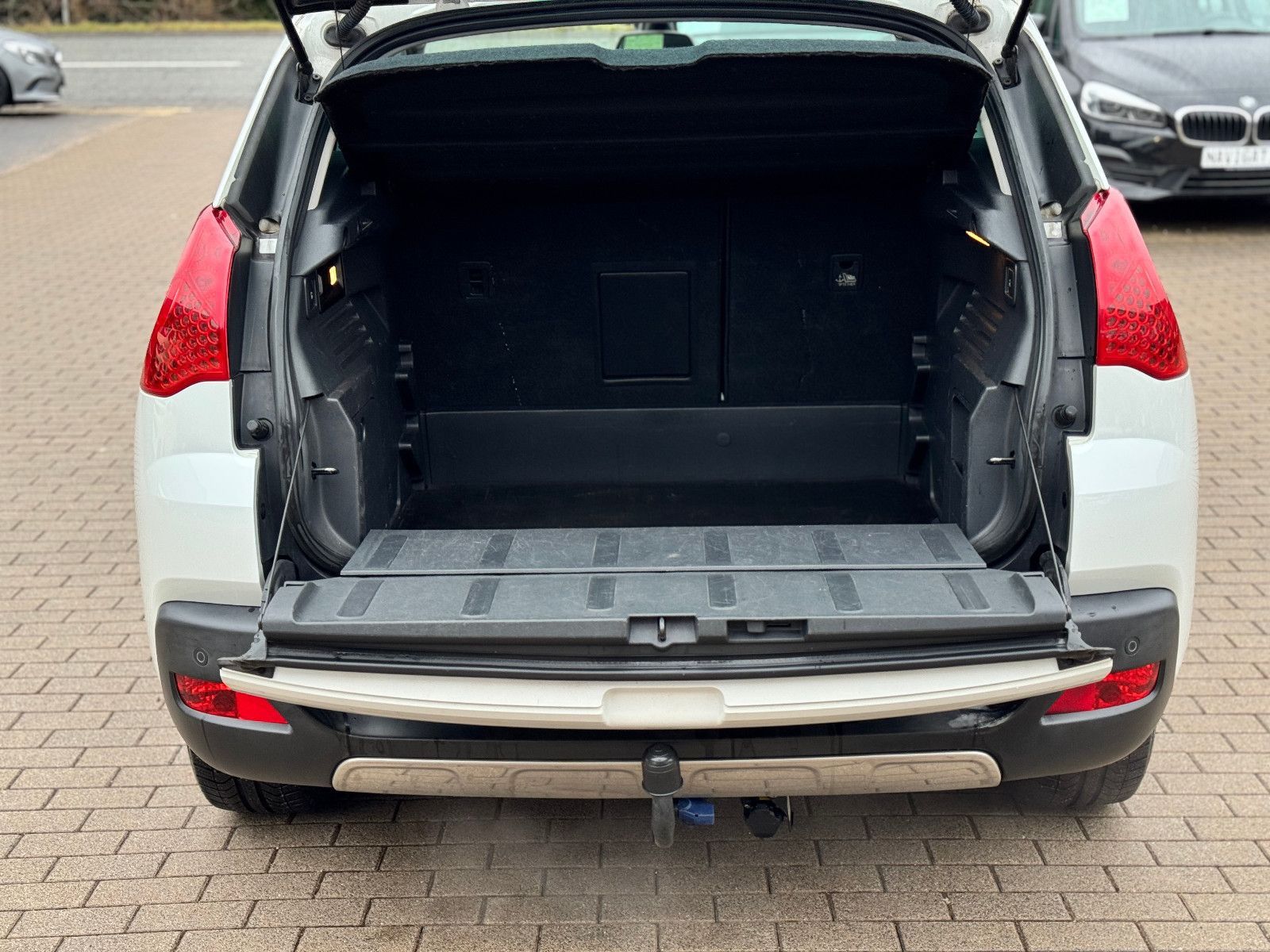 PEUGEOT 3008, 2011, Diesel, 163 PS