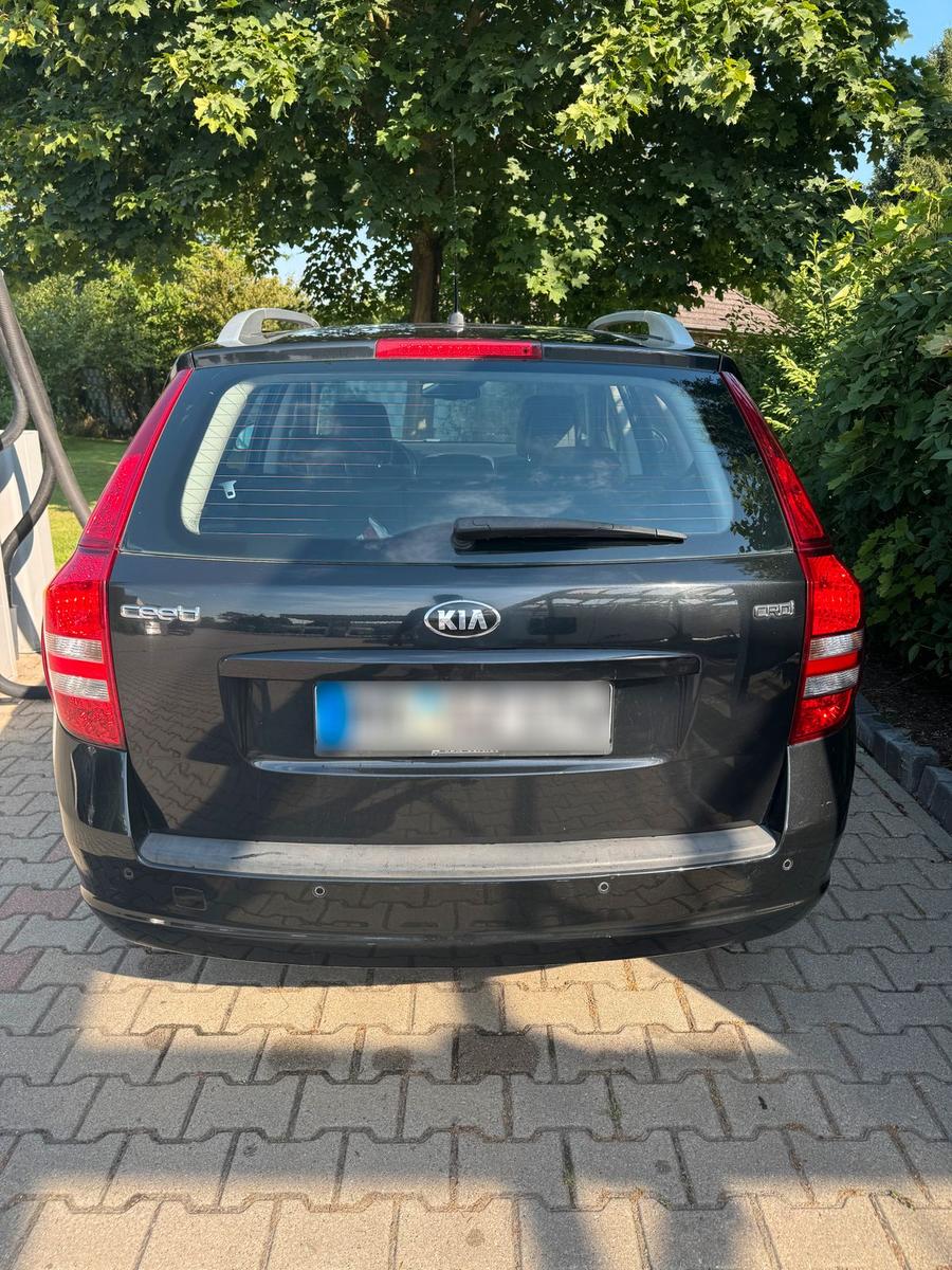 Kia cee'd 2009 — engine 116 HP (85kW)