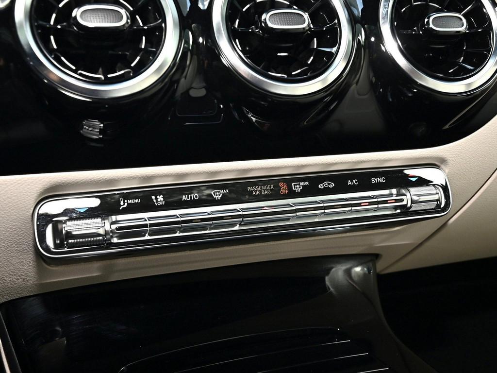 Mercedes-Benz A 250 Limo Progressive PANO MULTIB. LED 360° SHZ