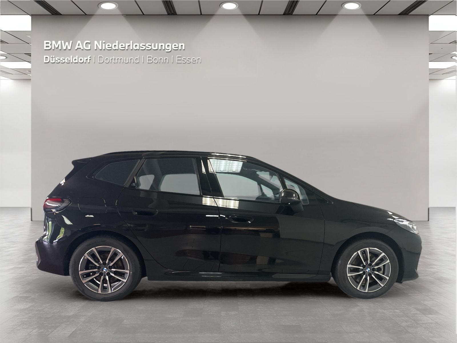 BMW 223 Active Tourer - Bild 7