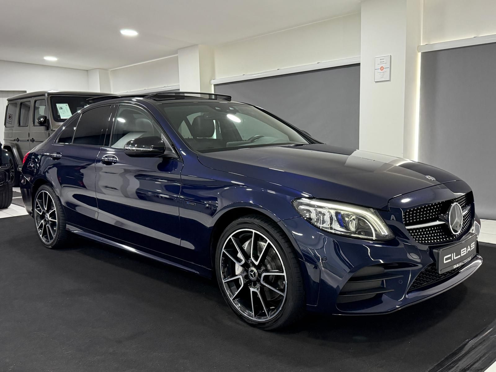 Mercedes-Benz C 300 de 9G AMG-LINE*PANO*DIGITAL T.*LED*DISTR* imagem 3