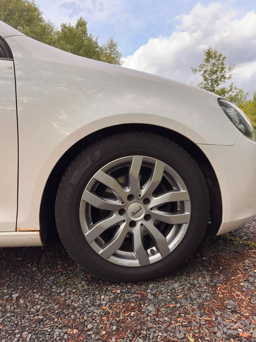 Volkswagen Golf 2011 — photo 12