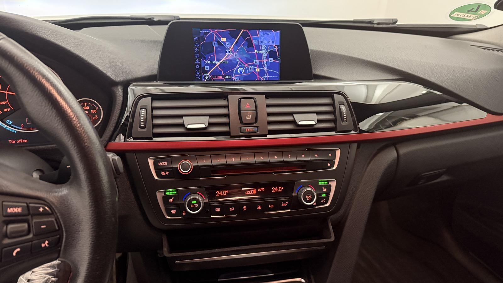 BMW 320 2012 — photo 8