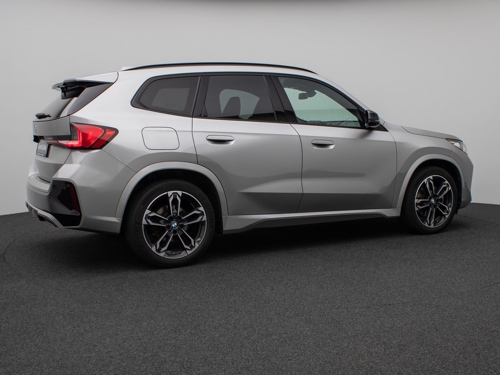 Fahrzeugabbildung BMW X1 xD23i M Sport 360°HUD DAB H/K AHK Komfort 19"