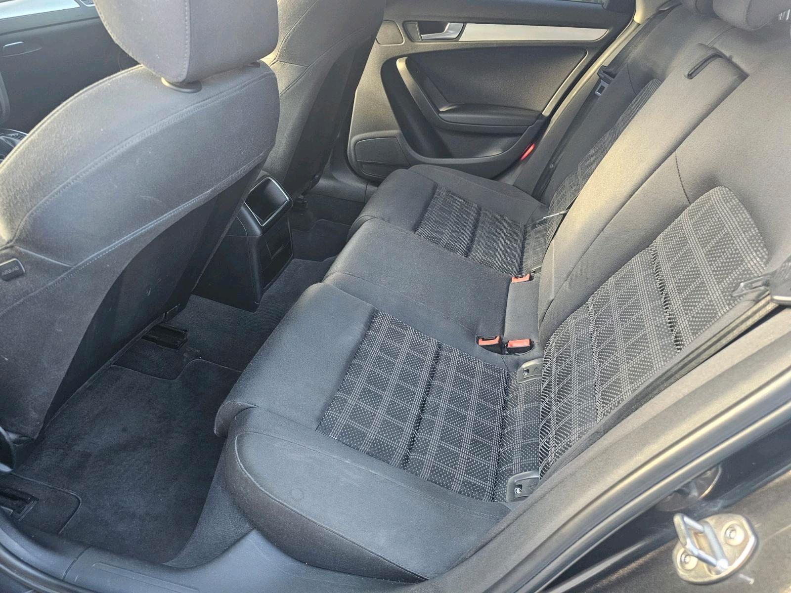 Audi A4 2010 — photo 6