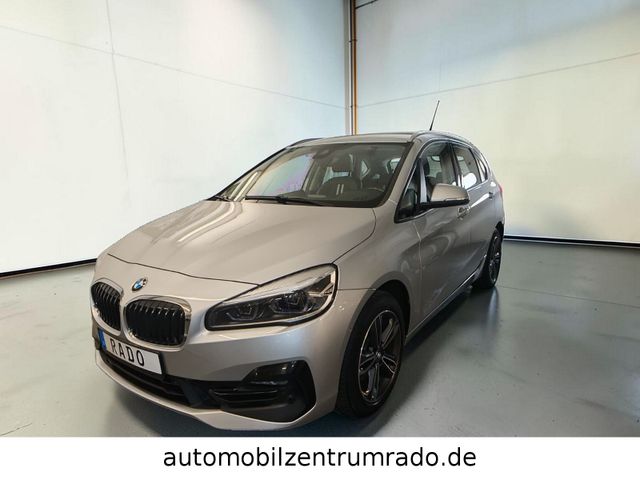 BMW 220 i Active Tourer Sport Line Aut. PDC v+h AHK