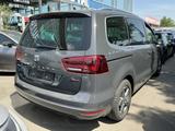 Seat Alhambra FR-Line Pano 7-Sitzer RCam Navi ACC AHK - Seat Alhambra FR-Line mit Benzin-Antrieb