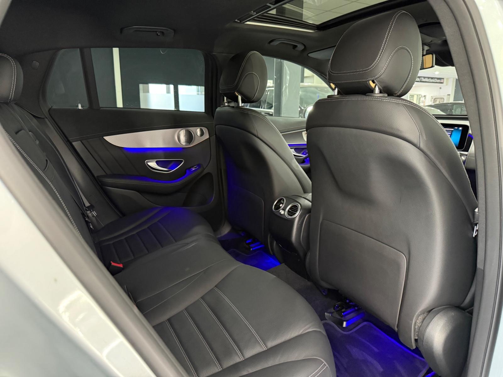 Mercedes-Benz EQC 400 4M*AMG*DISTRONIC*MEMORY*360*AHK*HEADUP*