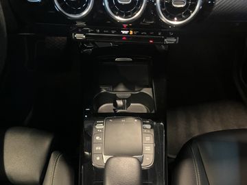 Mercedes CLA 250 Shooting Brake - 12