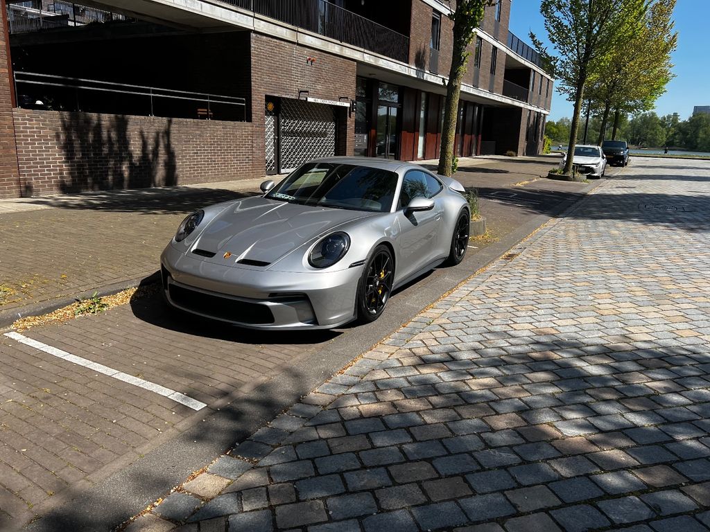 Porsche 992