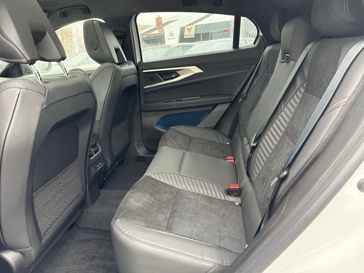 Renault Rafale - Bild 11