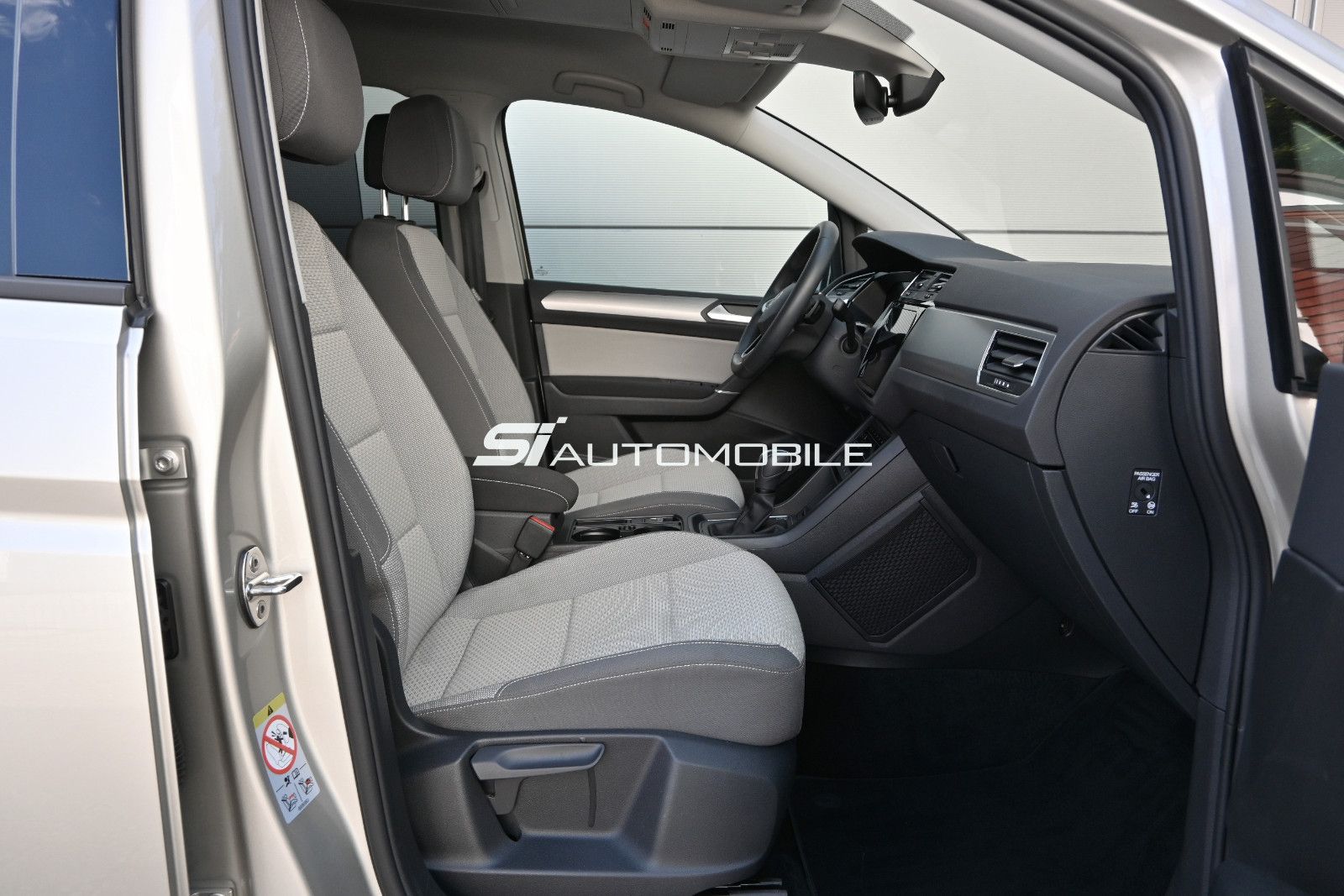 Fahrzeugabbildung Volkswagen Touran 2.0 TDI DSG Comfortline °UVP 58.943€°STHZ