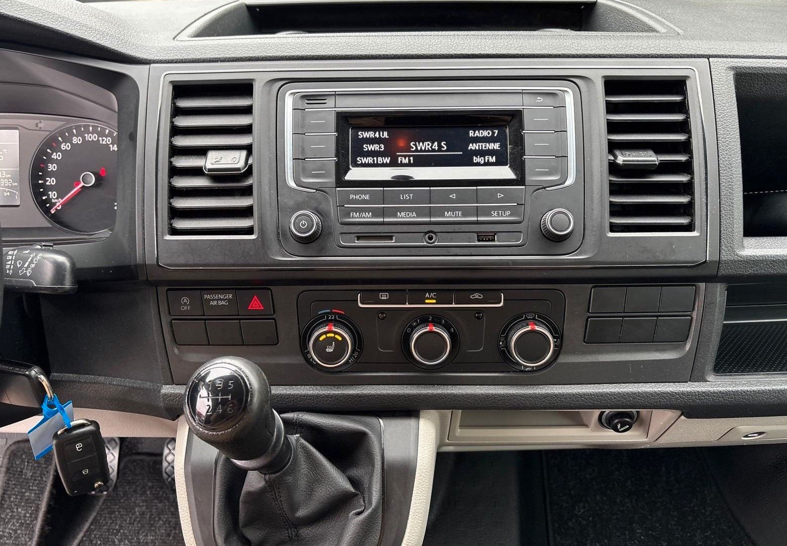 Volkswagen T6 CAMPER AUFSTELLDACH 6-SITZE 4-SCHLAFPLÄTZE foto 11