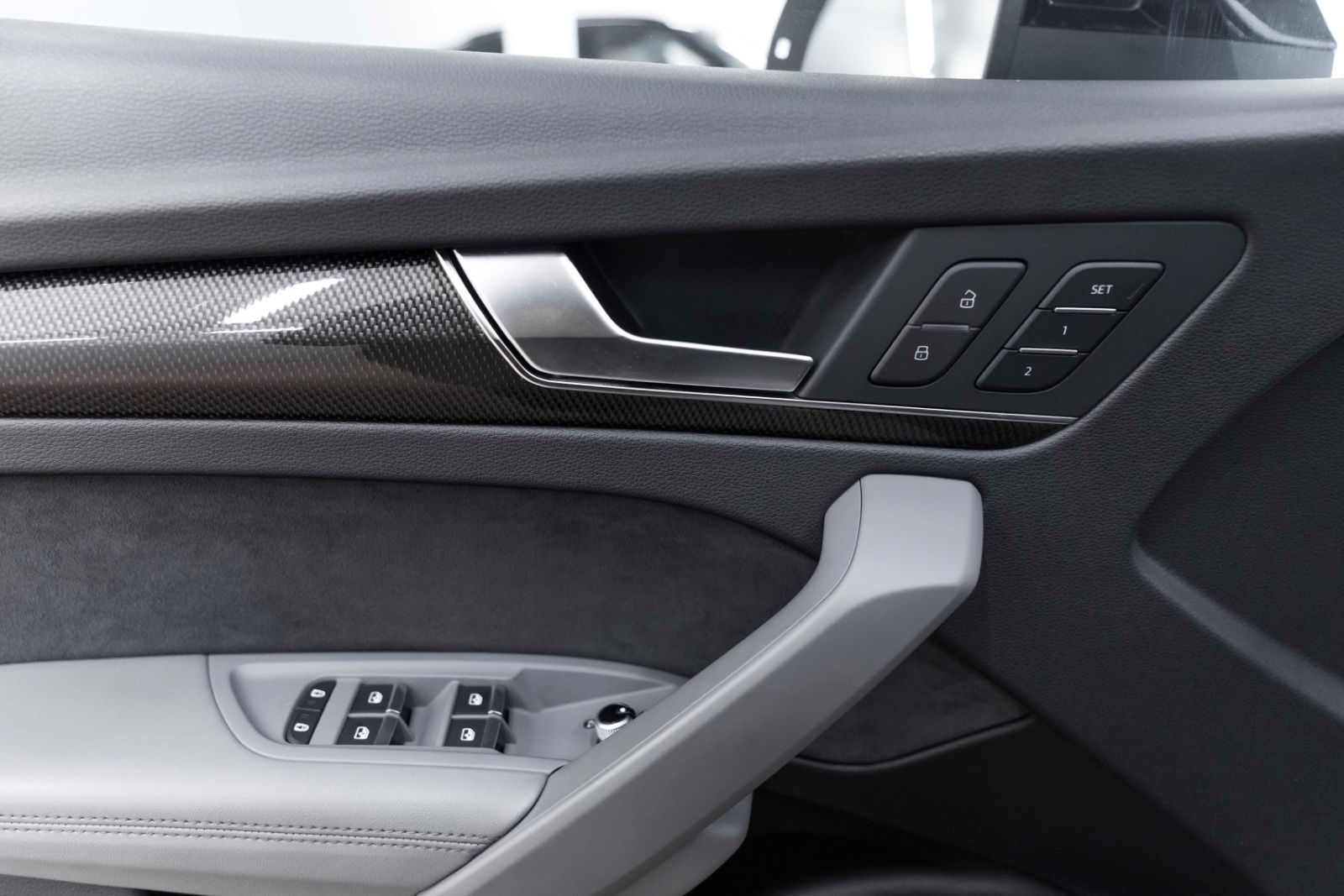 Fahrzeugabbildung Audi SQ5 Sportback 3.0L TFSI ACC 360° LED PANO MEMORY