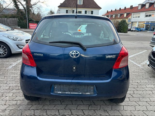 Toyota Yaris Sol **TÜV 09-2026**