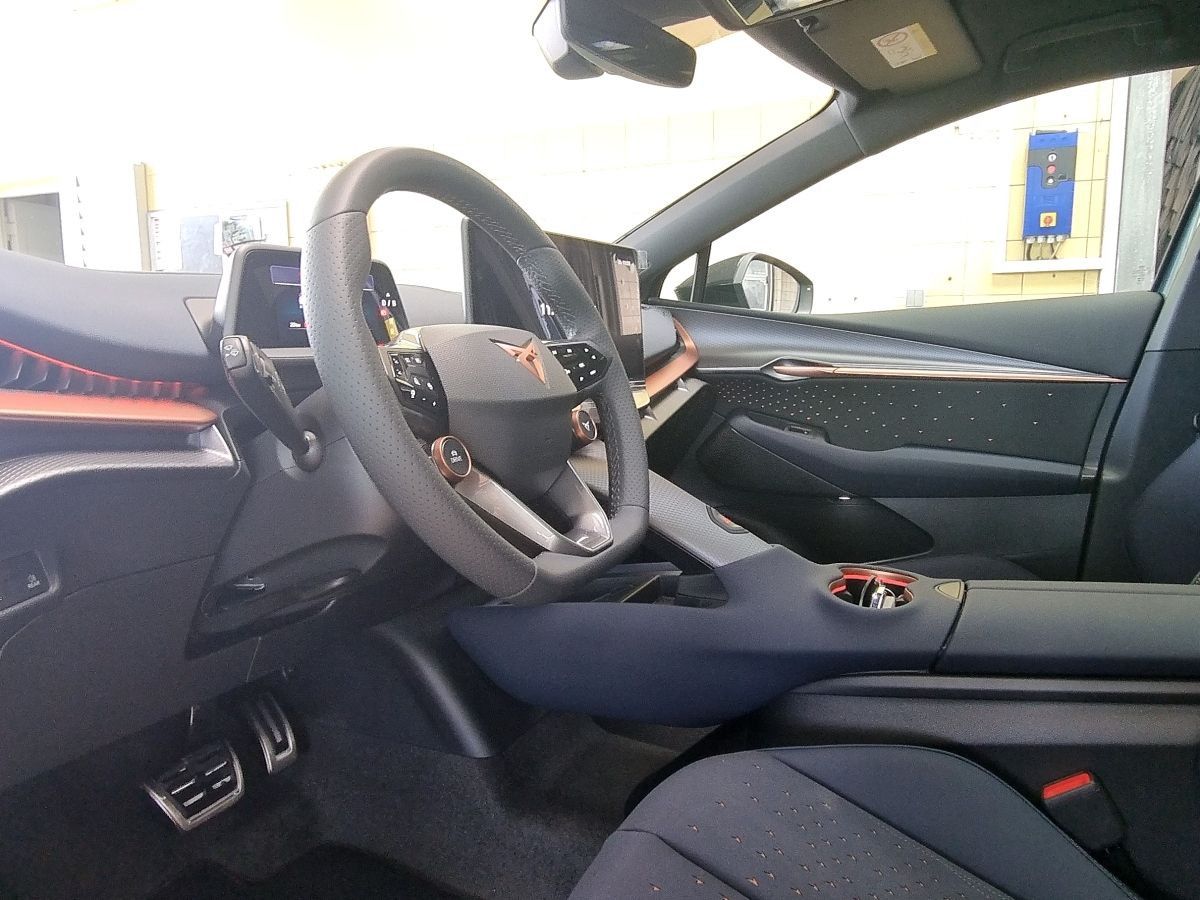 Cupra Tavascan - Bild 9