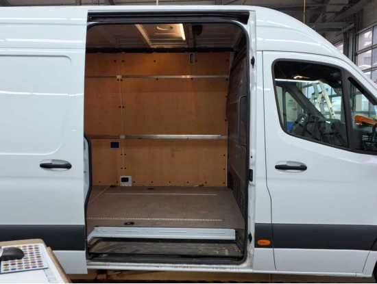 Fahrzeugabbildung Mercedes-Benz Sprinter 317 CDI Kasten L4H2 XXL Schwingsitz SHZ