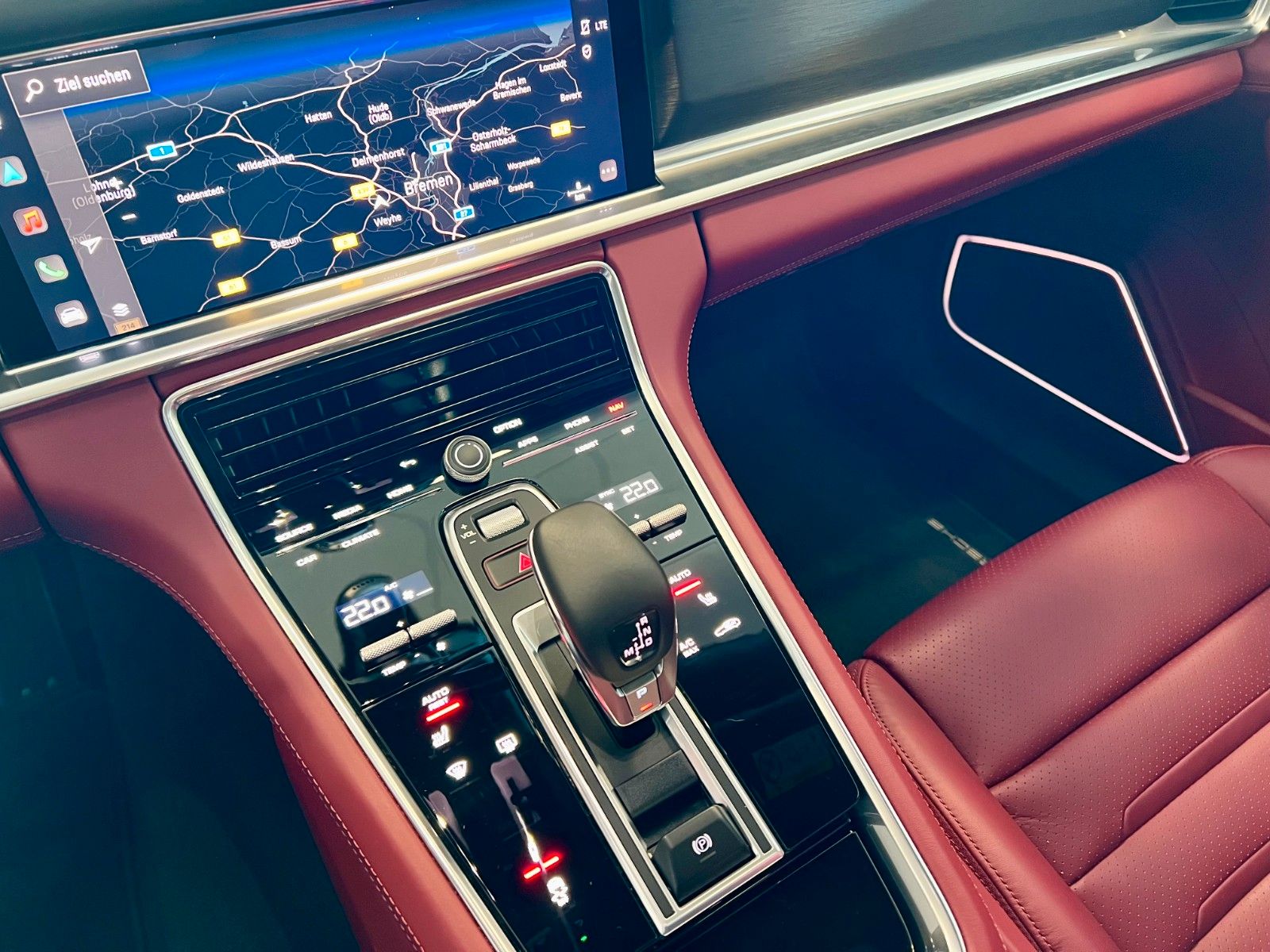 Fahrzeugabbildung Porsche Panamera GTS Panorama, ACC, Hinterachslenkung