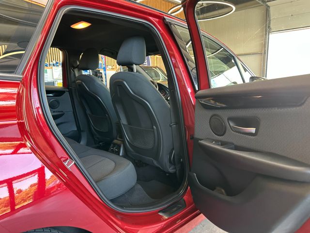BMW 218 2 Active Tourer *ACC*PDC*NAVI*AHK*LED*Keyles