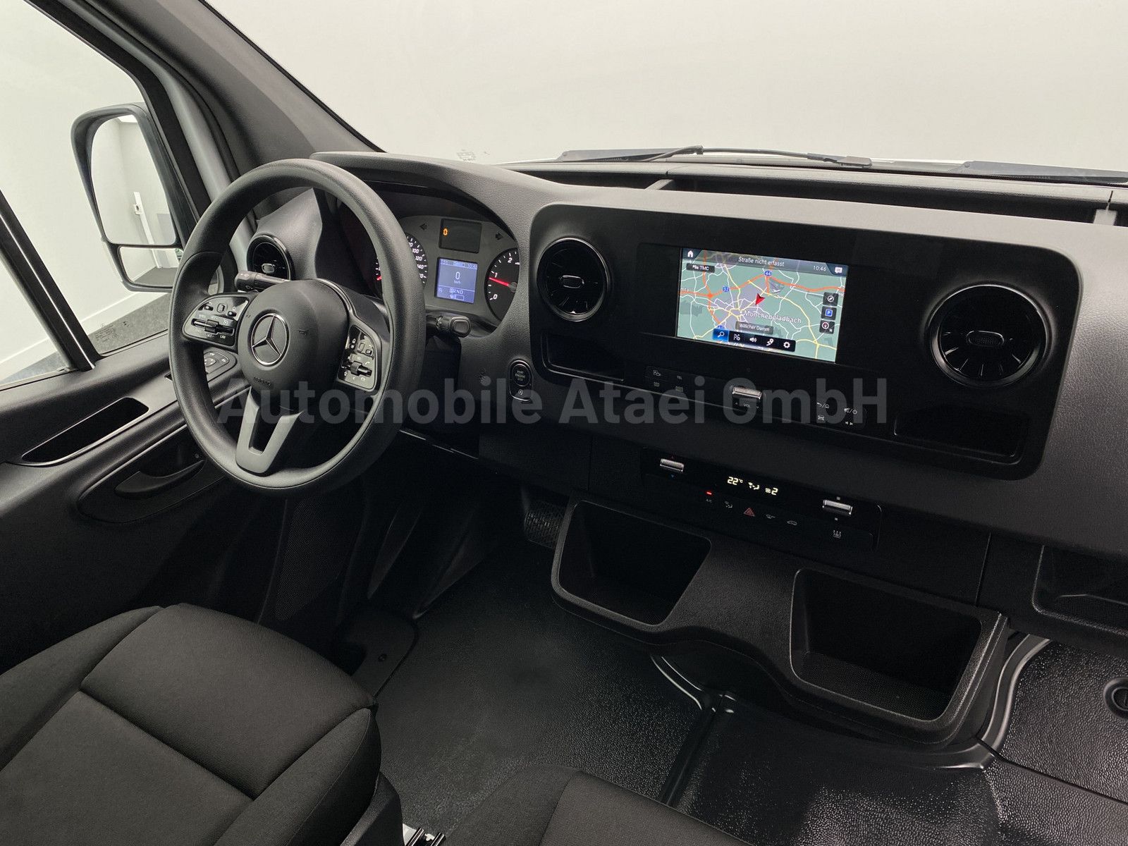 Fahrzeugabbildung Mercedes-Benz Sprinter 317 Automat. MAXI+AHK 3,5t+KAMERA 5663