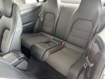 Mercedes E 350 - 8