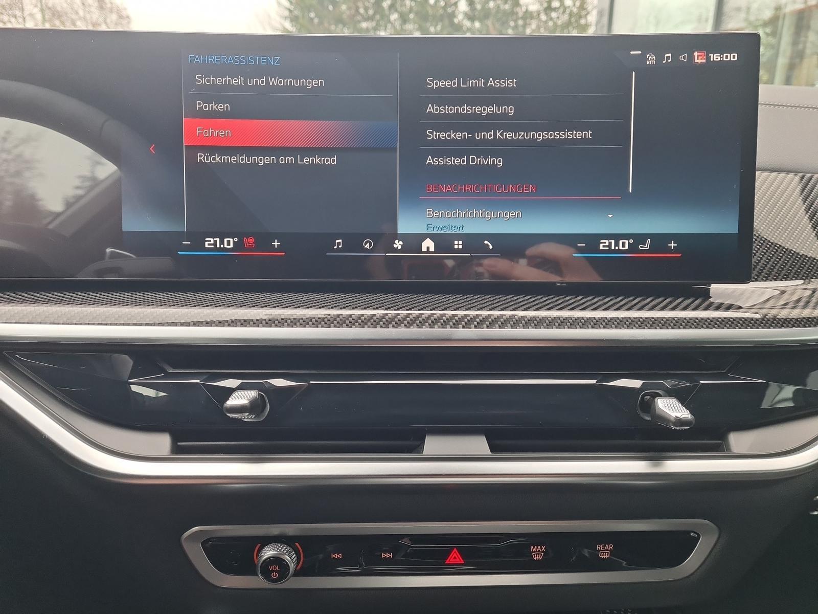 BMW X6 M60i DrivAssPro+Innovation+Wärme+Pano+Komfort