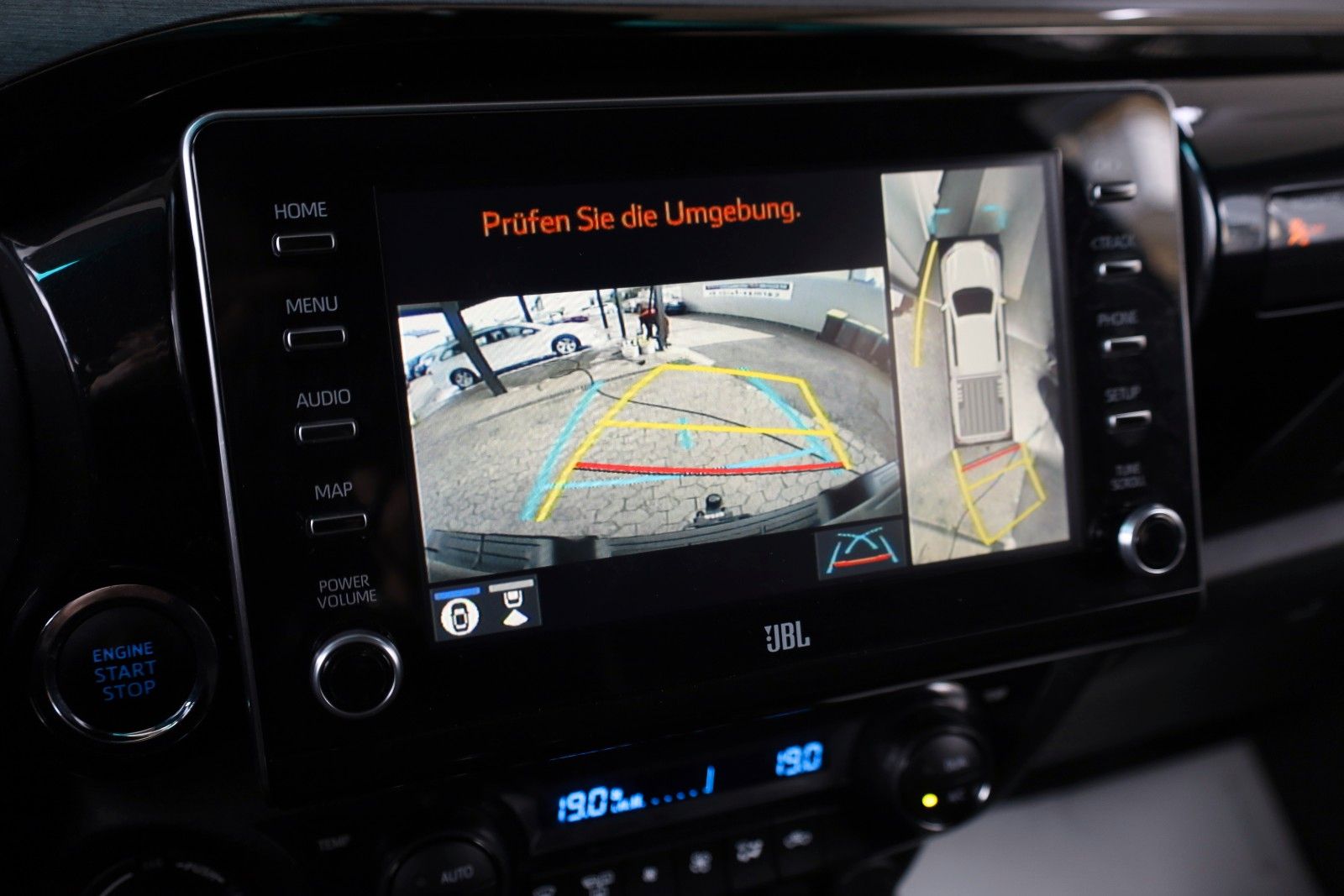 Fahrzeugabbildung Toyota Hilux 2.8 D-4D Invincible,Navi,ACC, HardTop, AHK