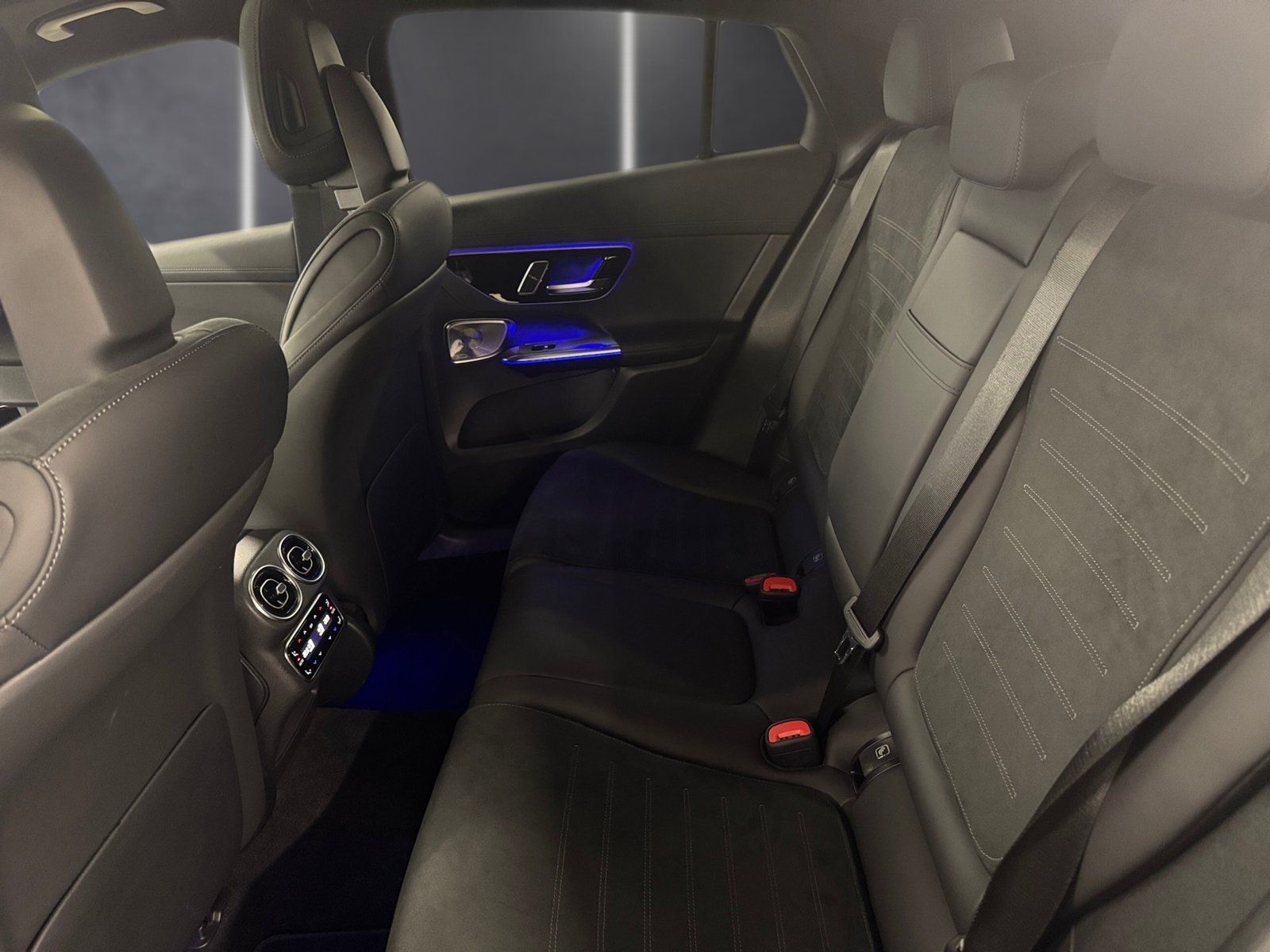 Fahrzeugabbildung Mercedes-Benz GLC 300 d 4M Coupe*Burm*Pano*HUD*20"*360°*Night*