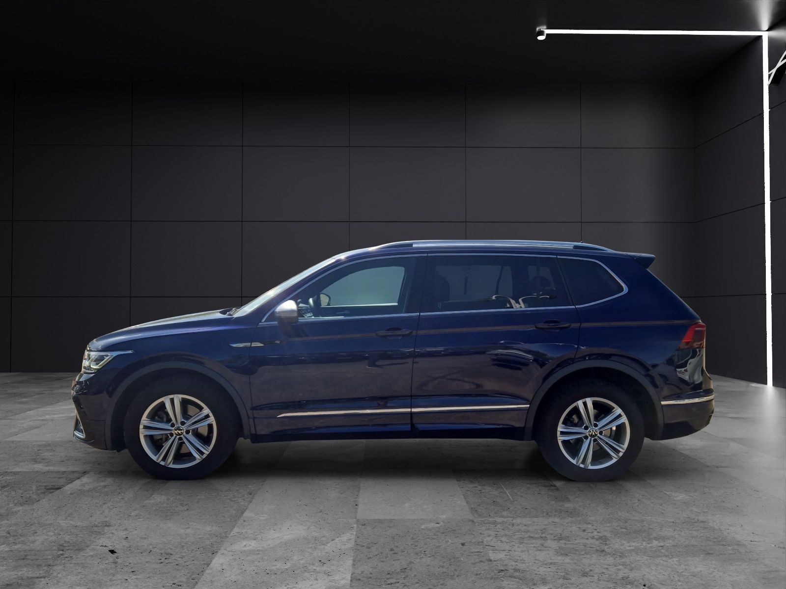 Fahrzeugabbildung Volkswagen Tiguan Allspace 2.0 TDI R-Line 4M DSG Matrix 20"