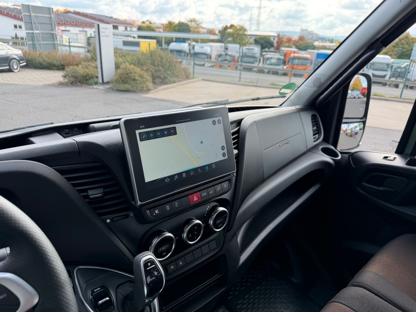 Fahrzeugabbildung Iveco Daily 35S14 A8 Pritsche *R.3450mm*AHK*Automatik