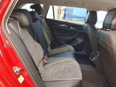 Volkswagen Passat Variant - Bild 5