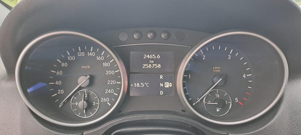 Mercedes-Benz ML 300