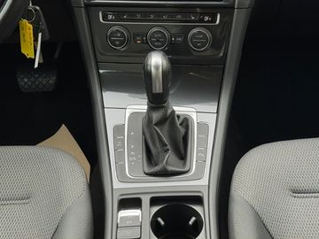 Volkswagen Golf VII Va. Comfl. 1,5l TSI 150 PS 7-Gang-DSG
