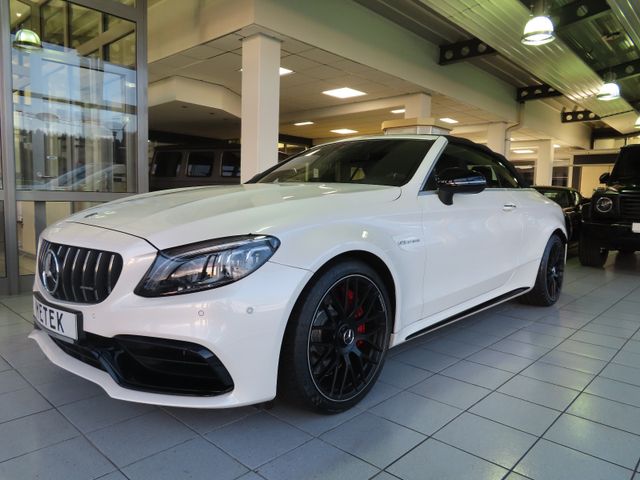 Mercedes-Benz C 63 S  AMG BURMESTER NIGHT PAKET HEAD UP