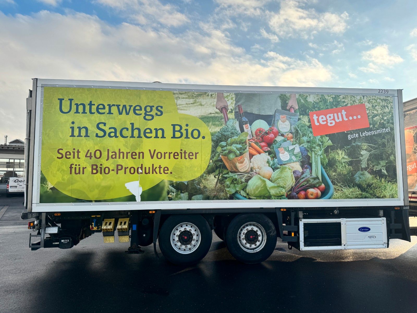 Fahrzeugabbildung Schmitz Cargobull Carrier Supra 950U LBW 2.000kg Durchlade SAF