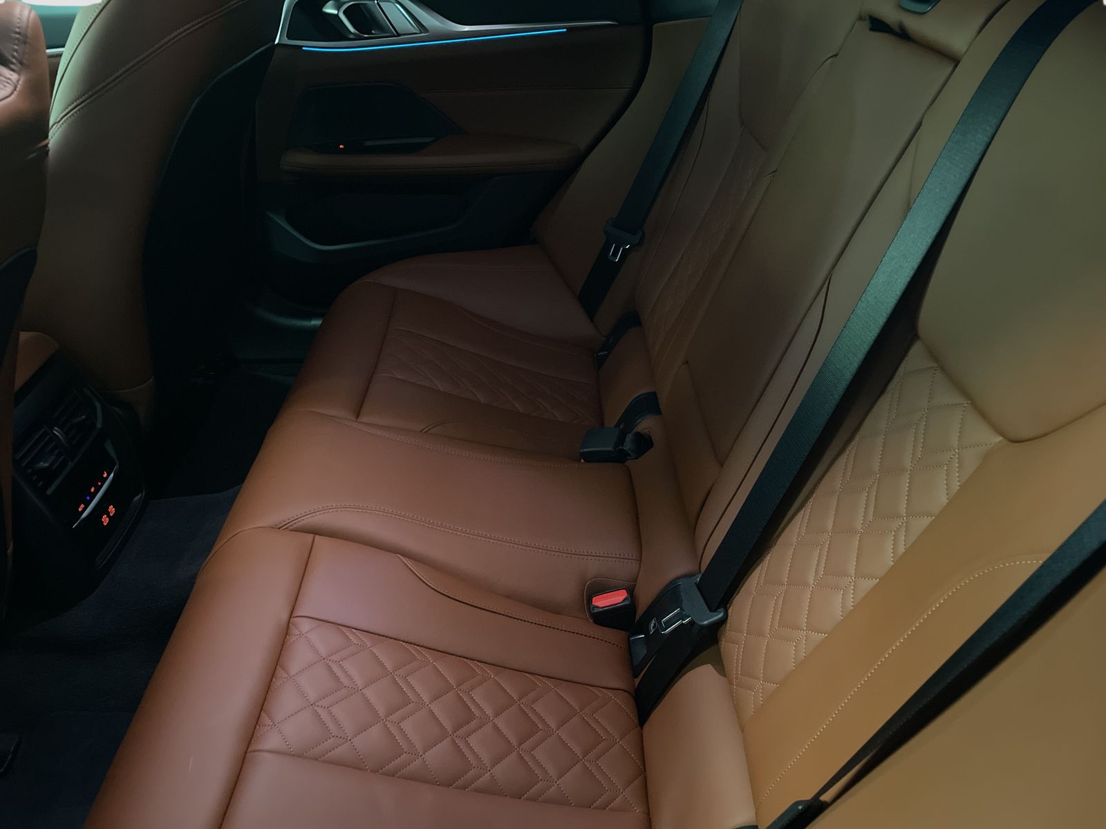 BMW i4 - Bild 14