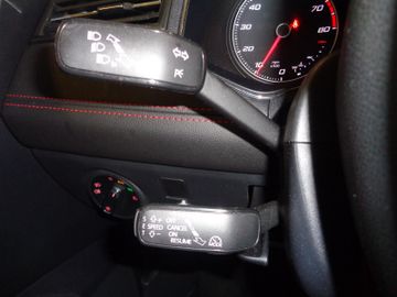 Fahrzeugabbildung SEAT Ibiza 1.5 TSI  110kW FR/1. HAND / LED / NAVI