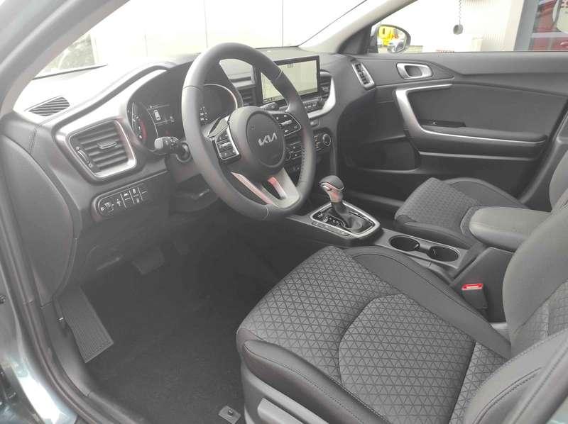 Kia Ceed SW 1.4 T-GDI DCT AT Spin*Navi*Shzg*Lhzg*PDC