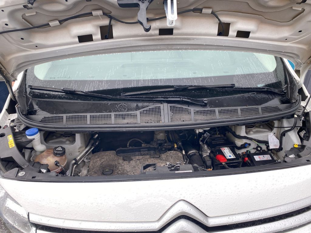 Fahrzeugabbildung Citroën Jumpy Variospace XL BlueHDi 120 Worker *6-Sitzer