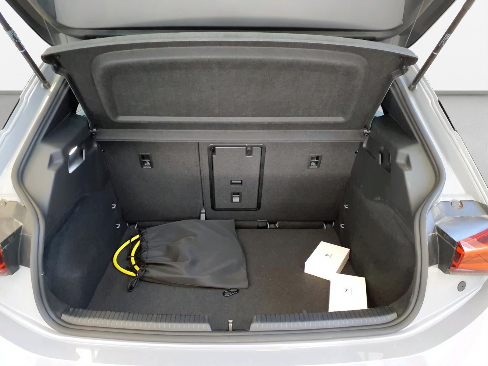 Cupra Born - Bild 7