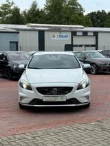 Volvo V40 R-DESIGN *XENON *KAMERA *ACC *BLIS *SHZ - Volvo V40 mit Diesel-Antrieb: Limousine, R Design