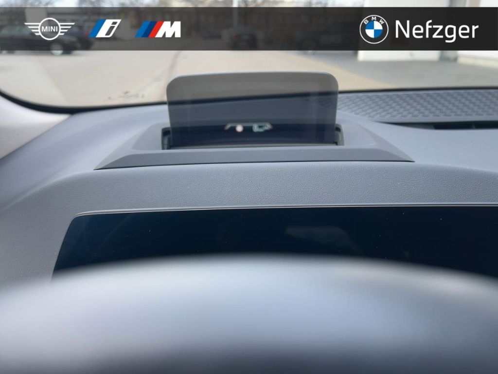 BMW 218 Active Tourer - Bild 19