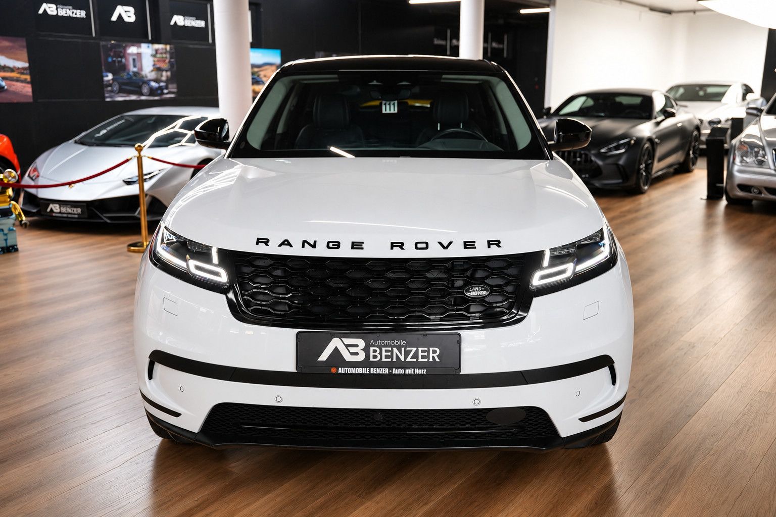Fahrzeugabbildung Land Rover Range Rover Velar Kamera*Head-UP*Matrix*CarPlay