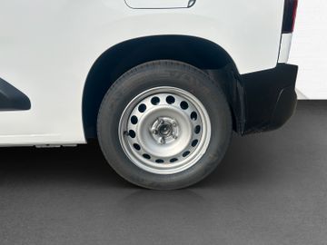 Fotografie 15 des Opel Combo Cargo 1.5 Autom. Ladebord Kamera Navi Temp